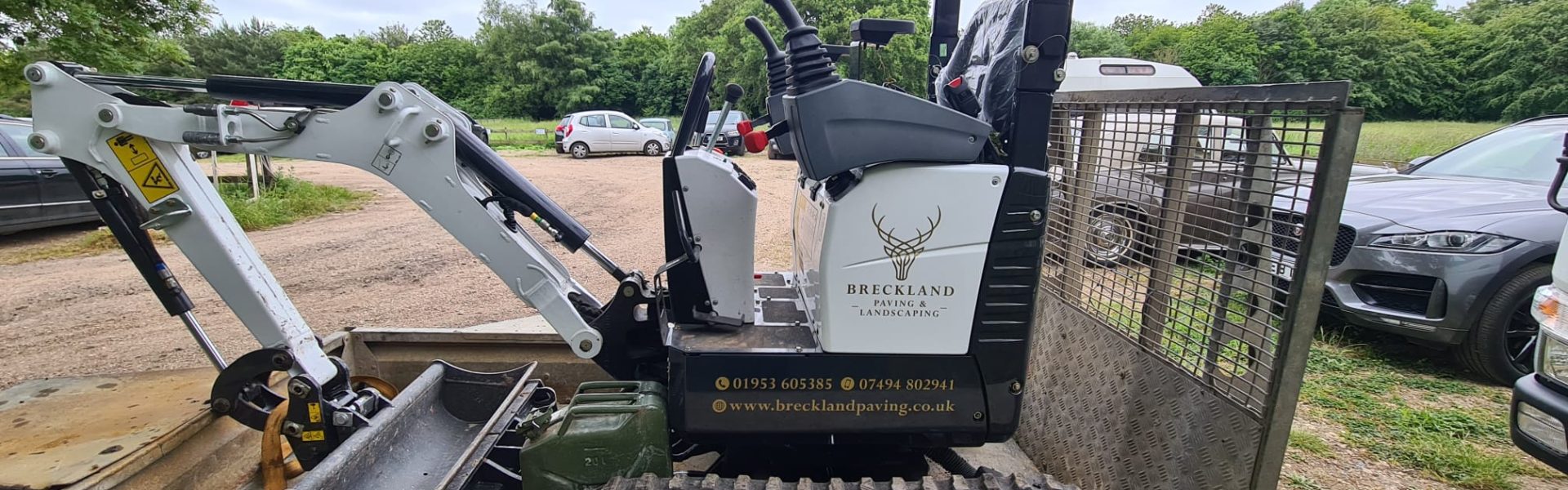 WhatsApp Image 2023-11-02 at 17.45.04